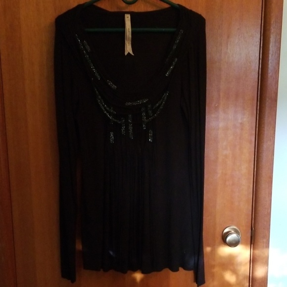 Black sparkley shirt - Picture 2 of 6